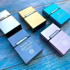 קופסת סיגריות עם חריטה בעיצוב אישי