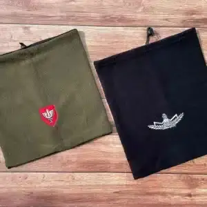 חם צוואר עם רקמה בעיצוב אישי