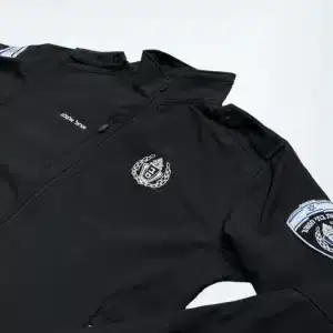 מעיל סופטשל שב''ס-סמל כתף, לוגו שבס ושם