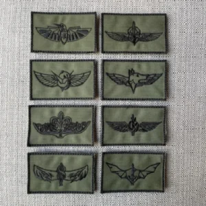 פאצ'ים סיכות ירוק שחור