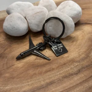 מחזיק מפתחות מטוס בהקדשה אישית